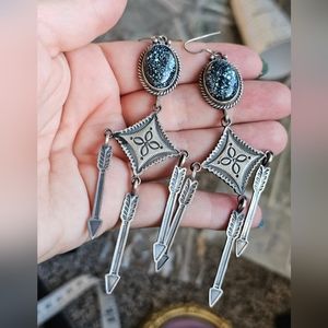 New. Navajo sterling long dangle arrow & variscite earrings